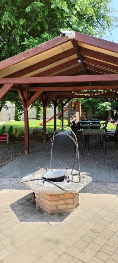 Levendula apartmanház Hajduszoboszlo Exterior foto