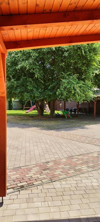 Levendula apartmanház Hajduszoboszlo Exterior foto
