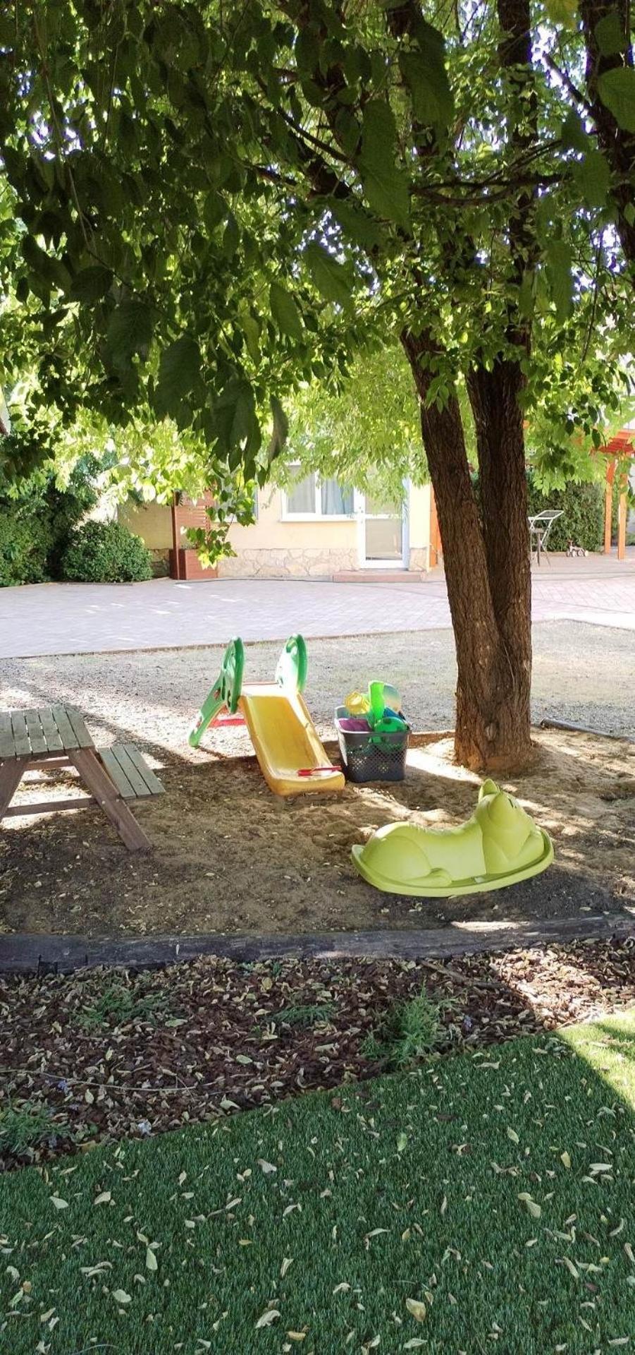 Levendula apartmanház Hajduszoboszlo Exterior foto